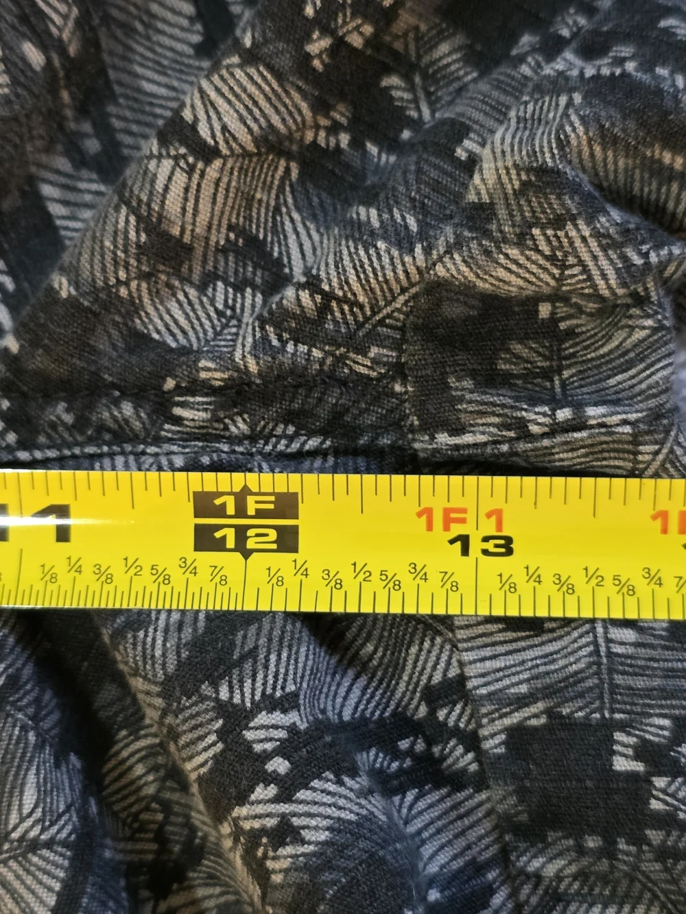 Men's Patterned Flat-Front Cotton Shorts in Black and Gray